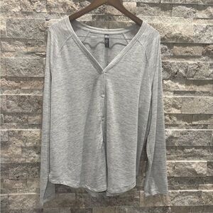 Ambrielle Light Gray Button-Down Women's Top size  XL pajamas